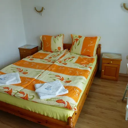 Sunhouse Pensiune Țarevo