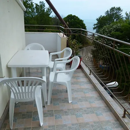 Pensión Sunhouse Tsarevo