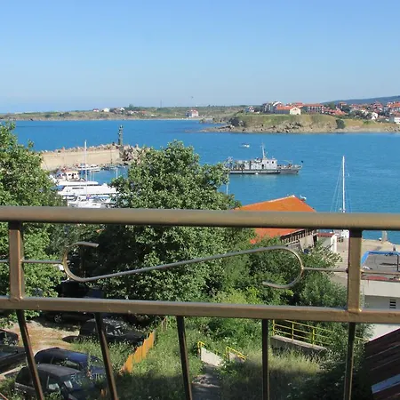Sunhouse Guest house 2*